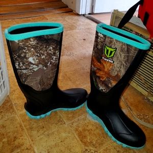 Mud boots